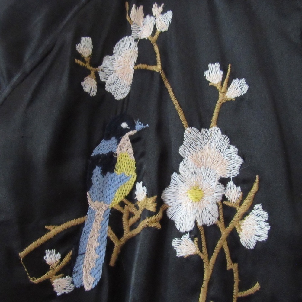 Lucky Brand Satin Bomber Jacket Small Black Embroidered Floral Bird Boho Pockets - Picture 8 of 10